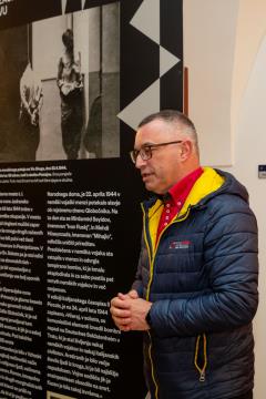 otvoritev razstave plamen upanja v Postojnski jami (7)